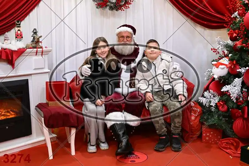 20.12. 15 00 DO 20 00 3 - FotoKurti