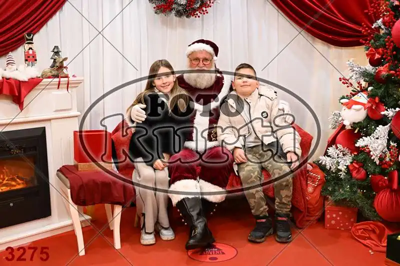 20.12. 15 00 DO 20 00 4 - FotoKurti