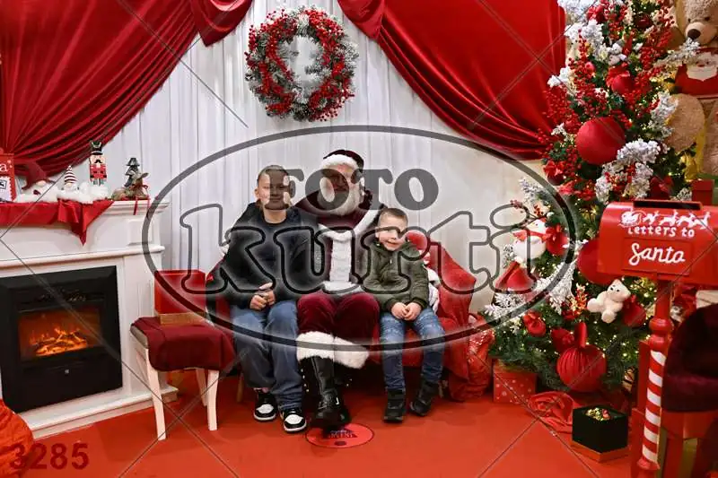 20.12. 15 00 DO 20 00 2 - FotoKurti