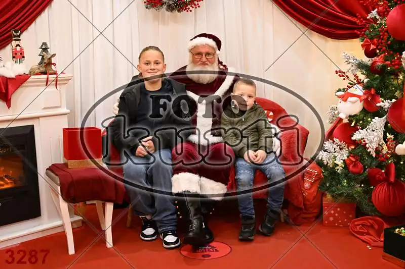 20.12. 15 00 DO 20 00 4 - FotoKurti