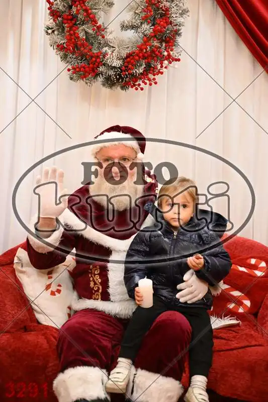 20.12. 15 00 DO 20 00 8 - FotoKurti
