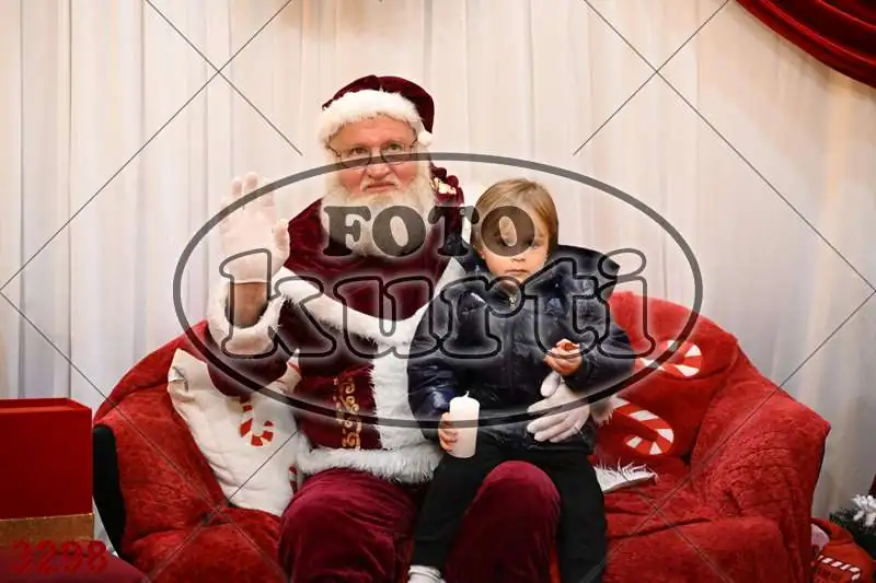 20.12. 15 00 DO 20 00 3 - FotoKurti