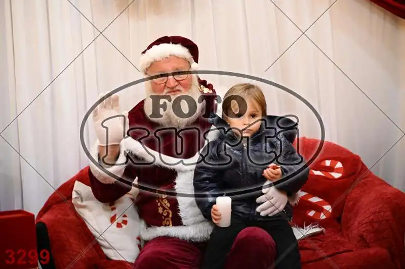 20.12. 15 00 DO 20 00 4 - FotoKurti