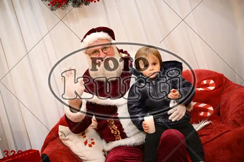 20.12. 15 00 DO 20 00 5 - FotoKurti