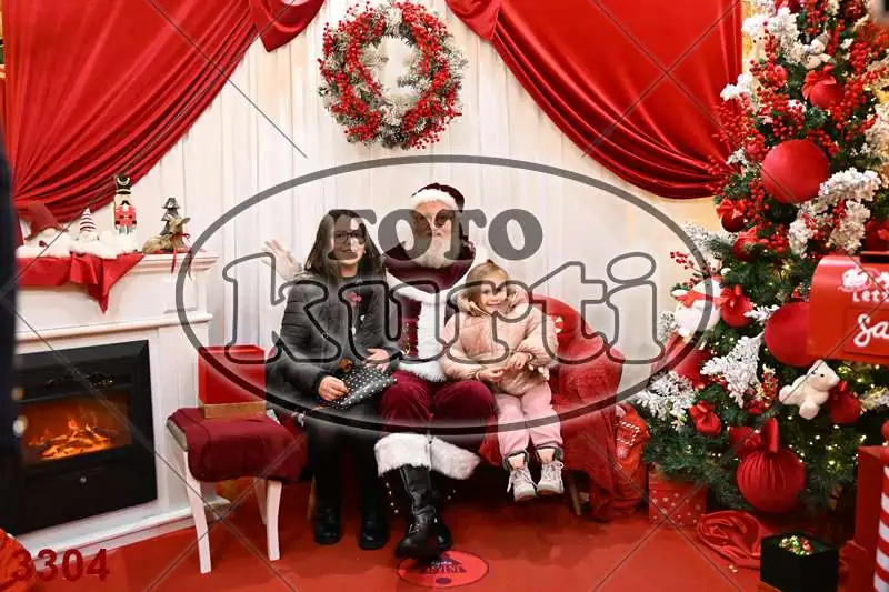 20.12. 15 00 DO 20 00 9 - FotoKurti
