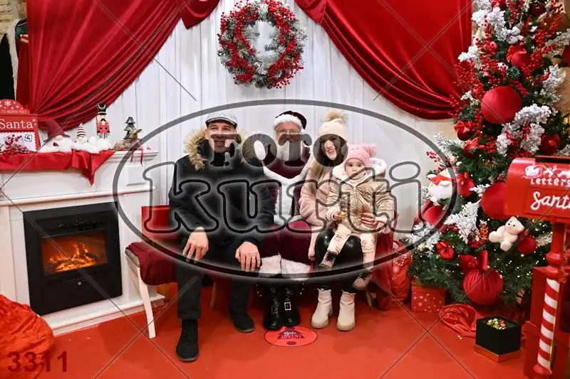 20.12. 15 00 DO 20 00 4 - FotoKurti