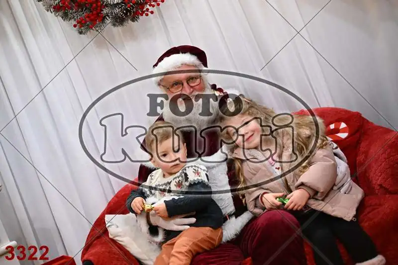 20.12. 15 00 DO 20 00 3 - FotoKurti