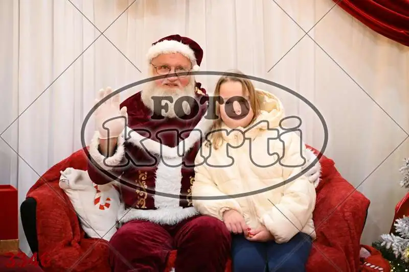 20.12. 15 00 DO 20 00 3 - FotoKurti
