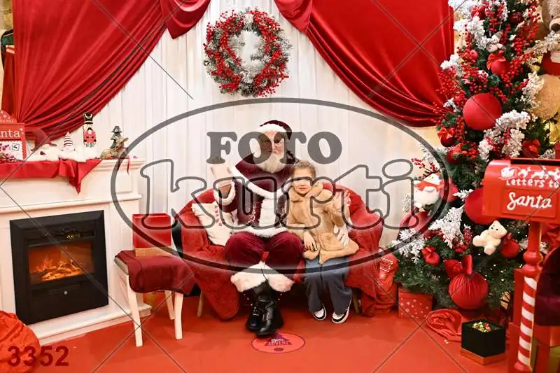 20.12. 15 00 DO 20 00 9 - FotoKurti