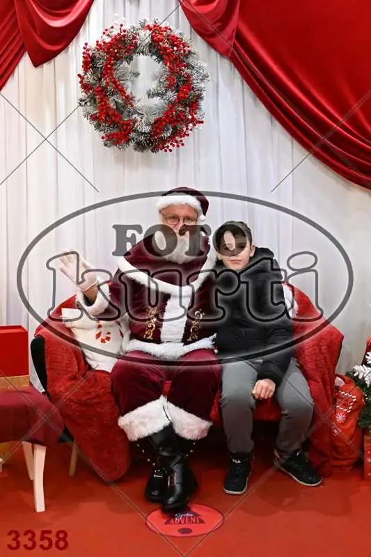 20.12. 15 00 DO 20 00 3 - FotoKurti
