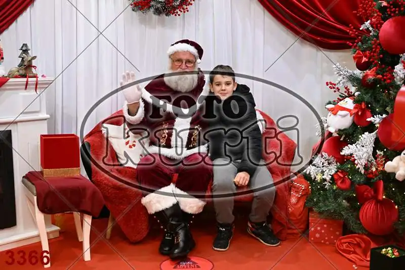 20.12. 15 00 DO 20 00 11 - FotoKurti