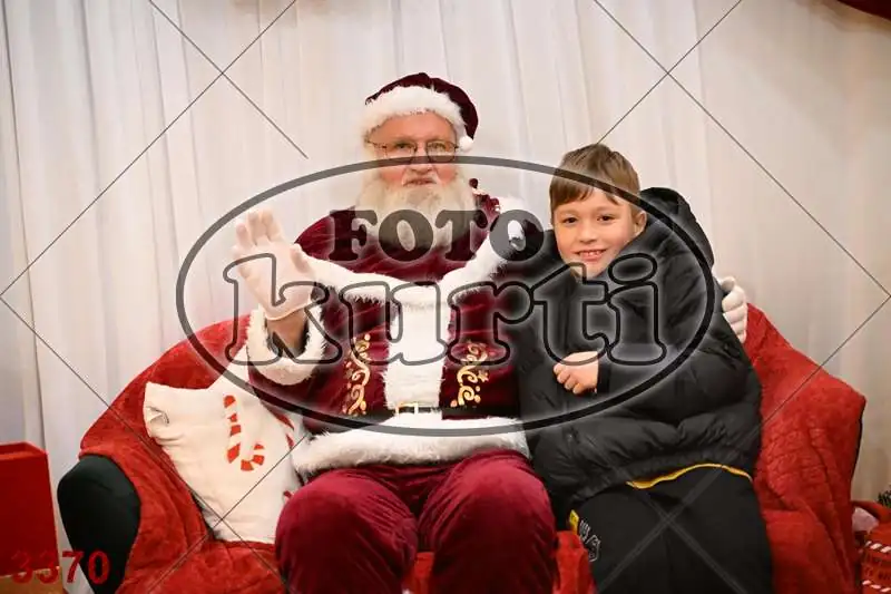 20.12. 15 00 DO 20 00 3 - FotoKurti