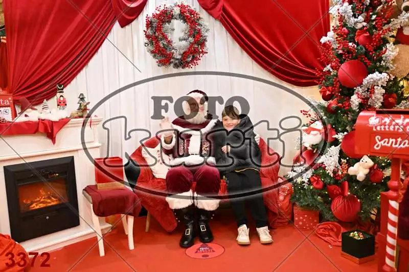 20.12. 15 00 DO 20 00 5 - FotoKurti