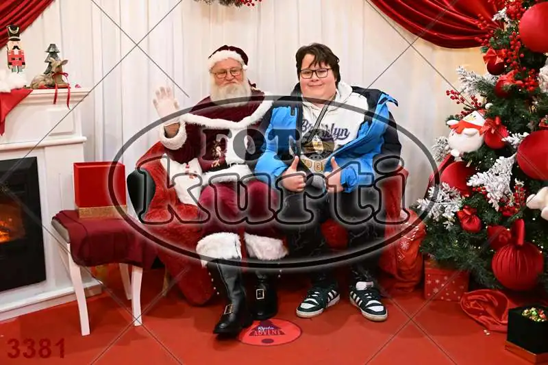 20.12. 15 00 DO 20 00 2 - FotoKurti