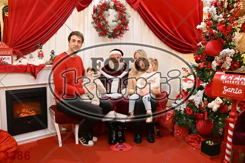 20.12. 15 00 DO 20 00 7 - FotoKurti
