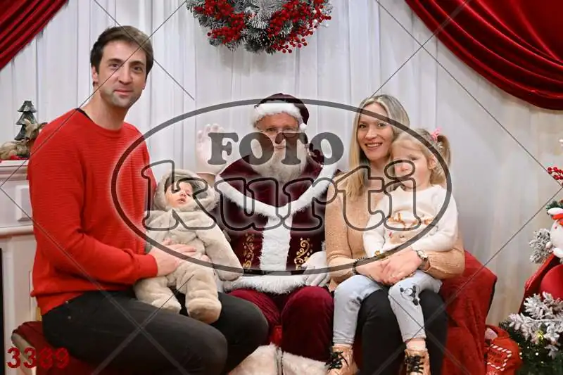 20.12. 15 00 DO 20 00 10 - FotoKurti