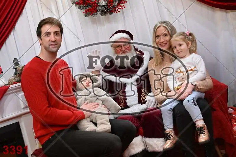 20.12. 15 00 DO 20 00 12 - FotoKurti