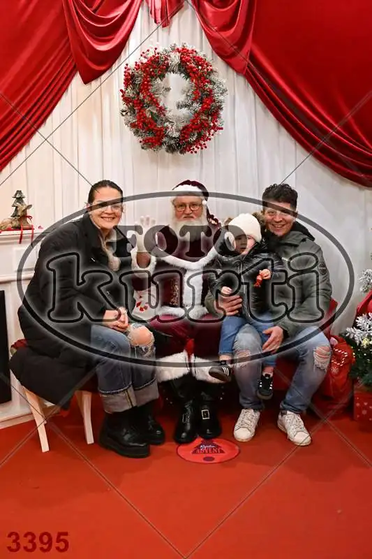 20.12. 15 00 DO 20 00 4 - FotoKurti