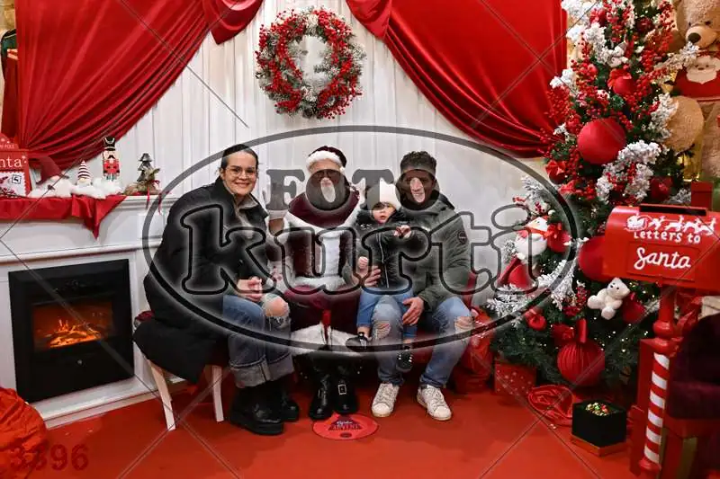 20.12. 15 00 DO 20 00 5 - FotoKurti