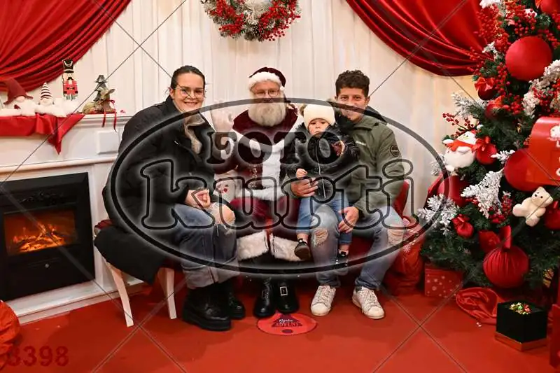 20.12. 15 00 DO 20 00 7 - FotoKurti