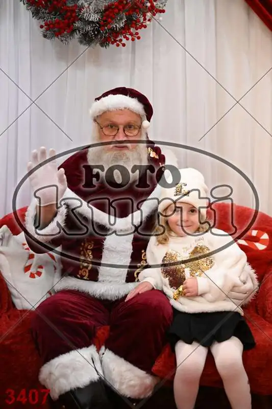 20.12. 15 00 DO 20 00 4 - FotoKurti