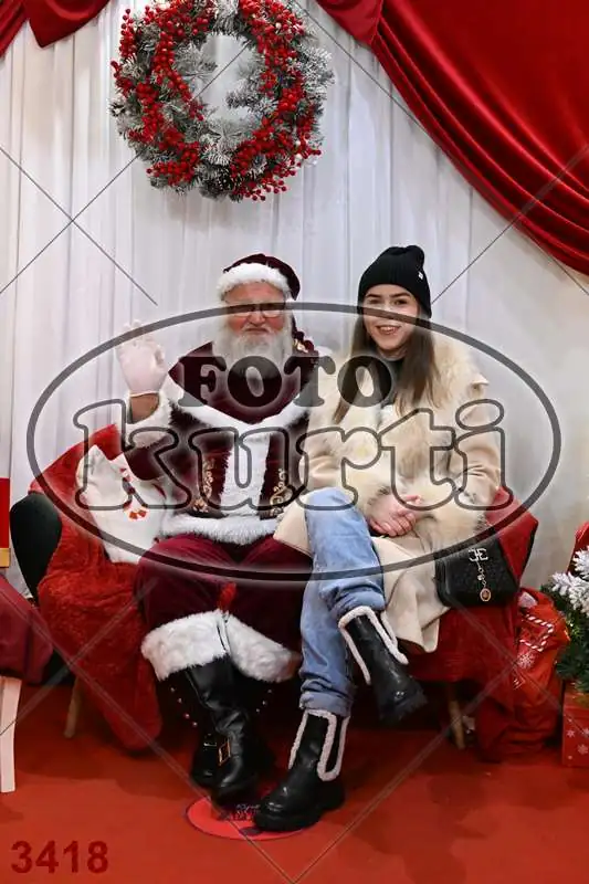 20.12. 15 00 DO 20 00 3 - FotoKurti
