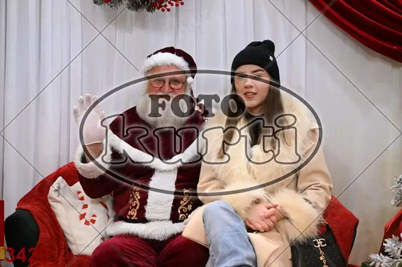 20.12. 15 00 DO 20 00 5 - FotoKurti