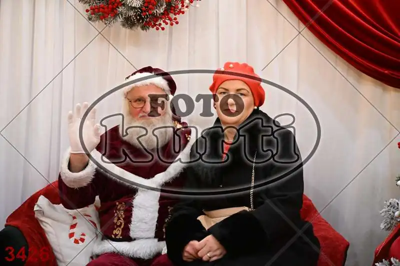 20.12. 15 00 DO 20 00 11 - FotoKurti