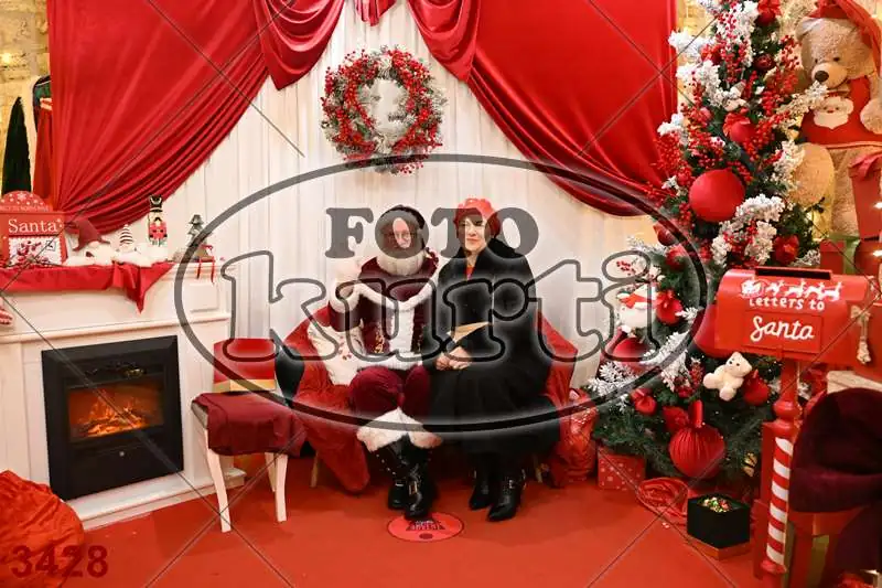 20.12. 15 00 DO 20 00 1 - FotoKurti