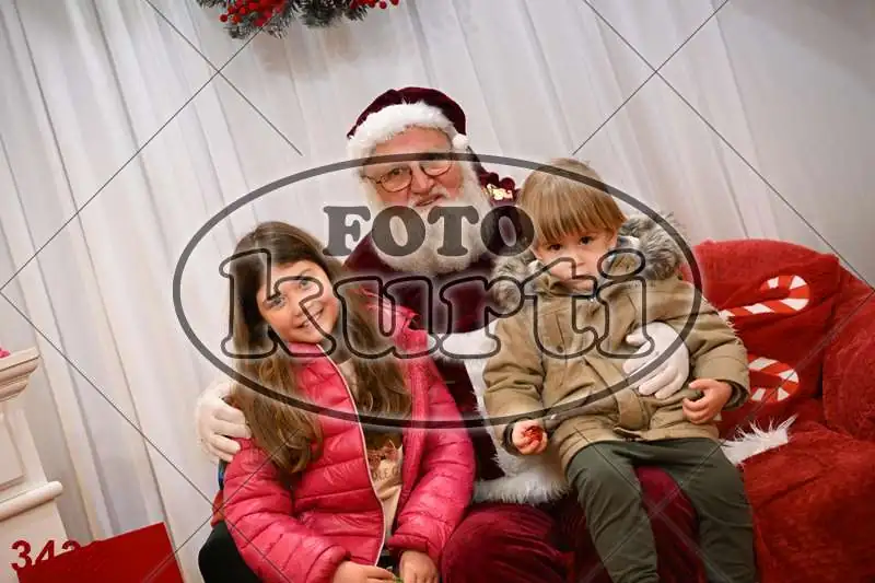 20.12. 15 00 DO 20 00 9 - FotoKurti