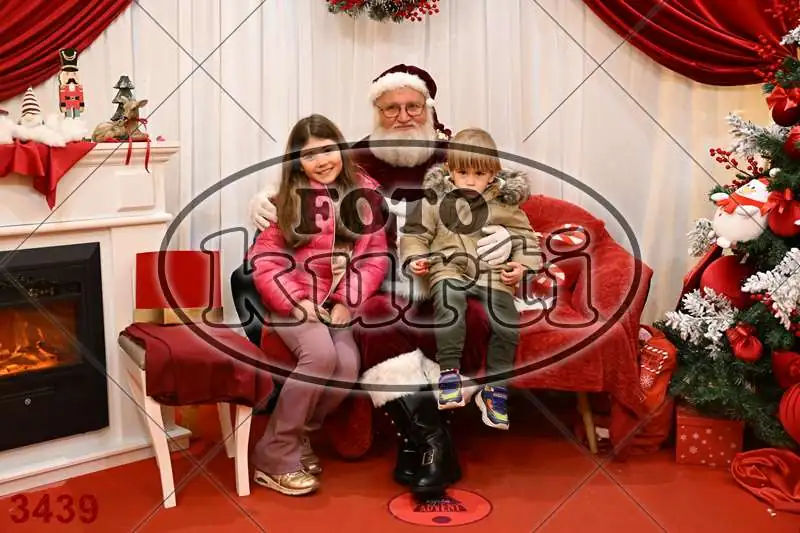 20.12. 15 00 DO 20 00 12 - FotoKurti
