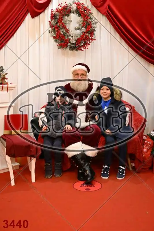 20.12. 15 00 DO 20 00 1 - FotoKurti