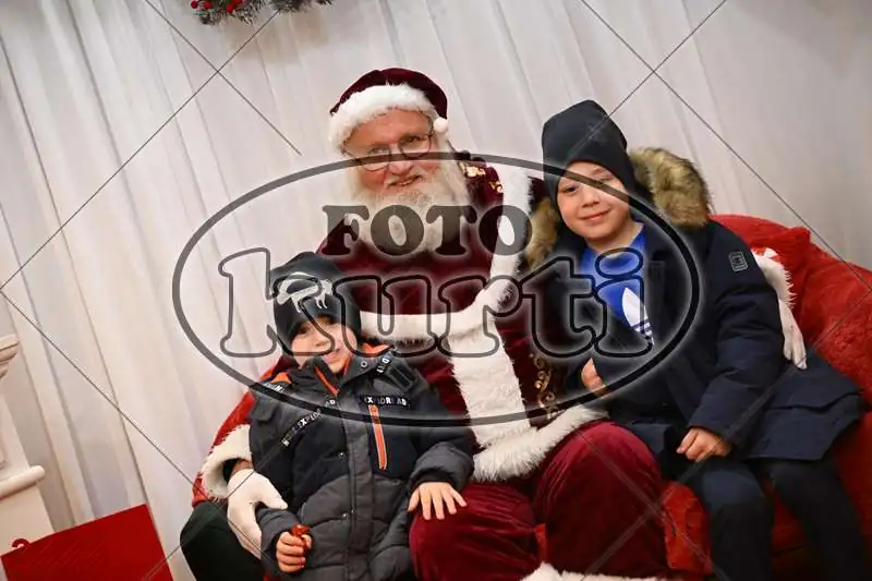 20.12. 15 00 DO 20 00 5 - FotoKurti