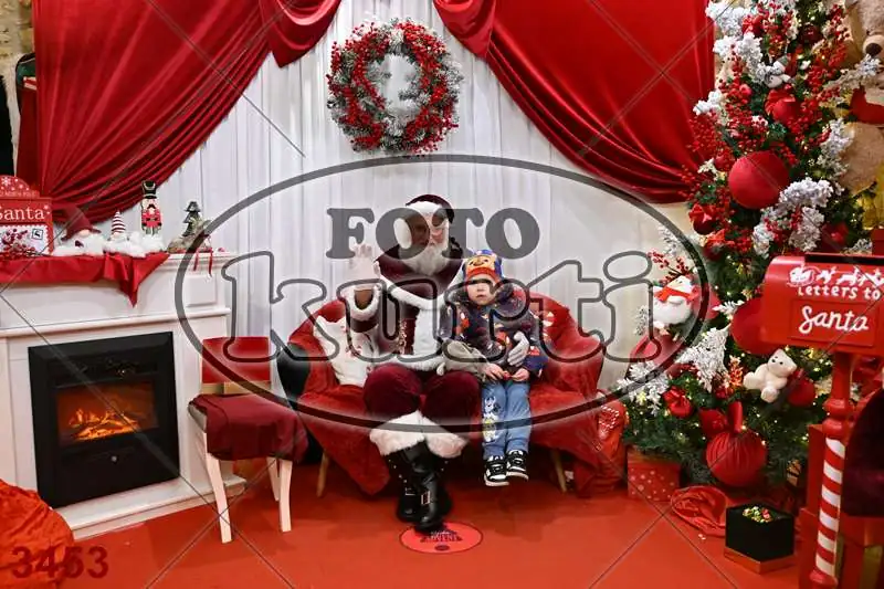 20.12. 15 00 DO 20 00 2 - FotoKurti