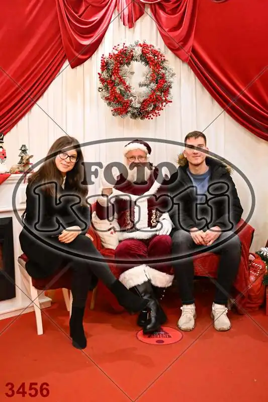20.12. 15 00 DO 20 00 5 - FotoKurti