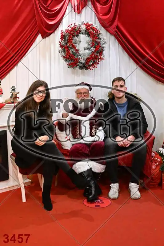 20.12. 15 00 DO 20 00 6 - FotoKurti