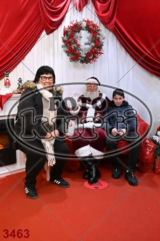 20.12. 15 00 DO 20 00 12 - FotoKurti