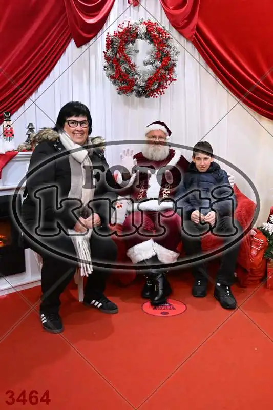 20.12. 15 00 DO 20 00 1 - FotoKurti