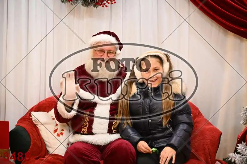 20.12. 15 00 DO 20 00 1 - FotoKurti