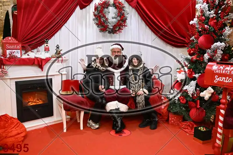20.12. 15 00 DO 20 00 8 - FotoKurti