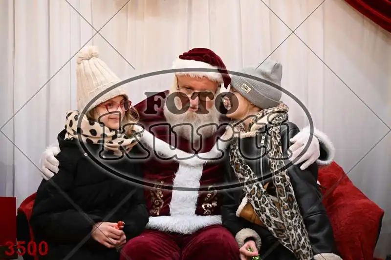 20.12. 15 00 DO 20 00 1 - FotoKurti