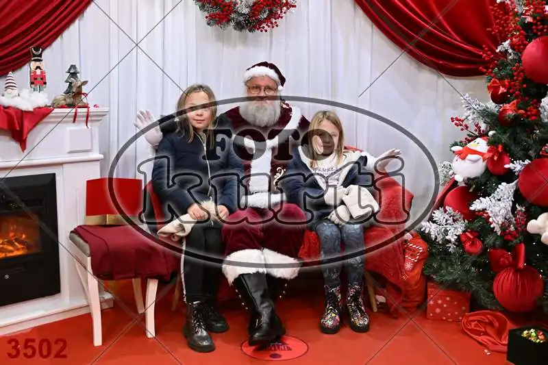 20.12. 15 00 DO 20 00 3 - FotoKurti