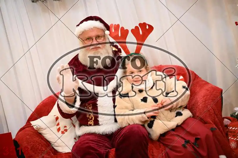 20.12. 15 00 DO 20 00 7 - FotoKurti