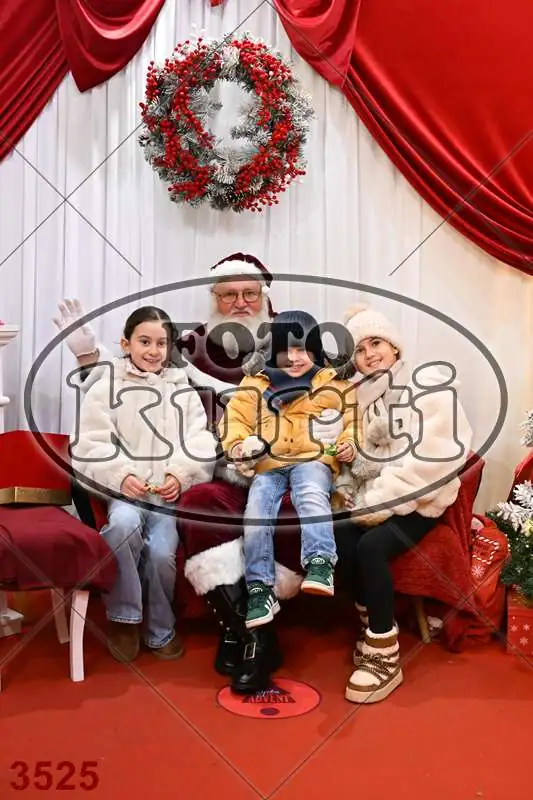 20.12. 15 00 DO 20 00 2 - FotoKurti