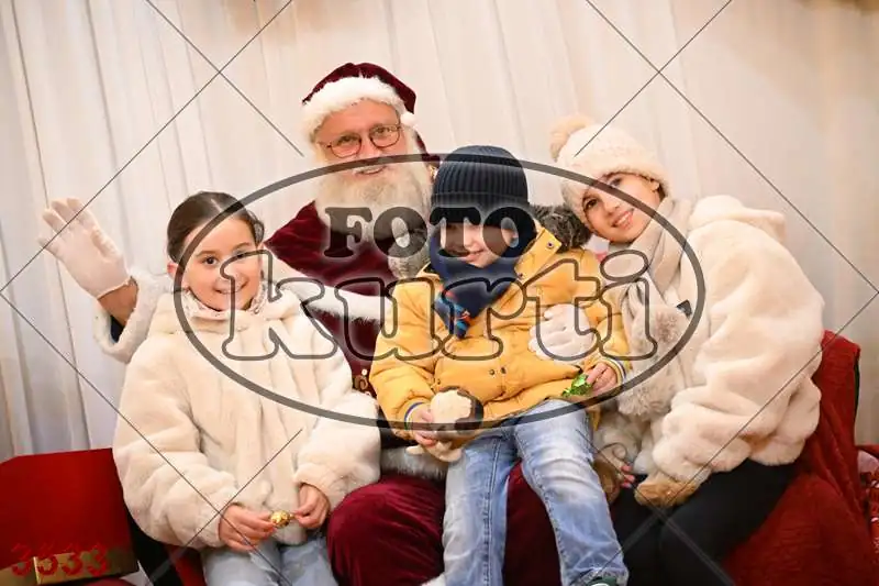 20.12. 15 00 DO 20 00 10 - FotoKurti