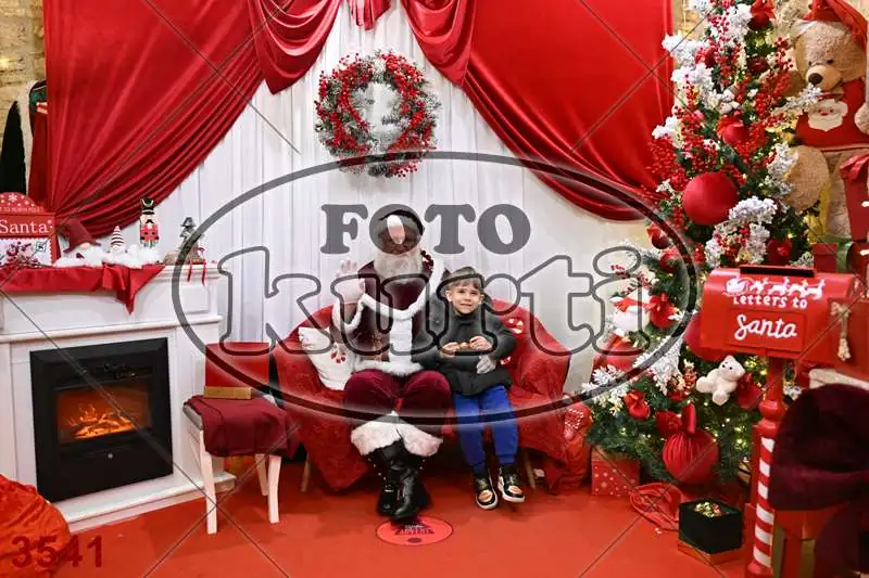 20.12. 15 00 DO 20 00 6 - FotoKurti