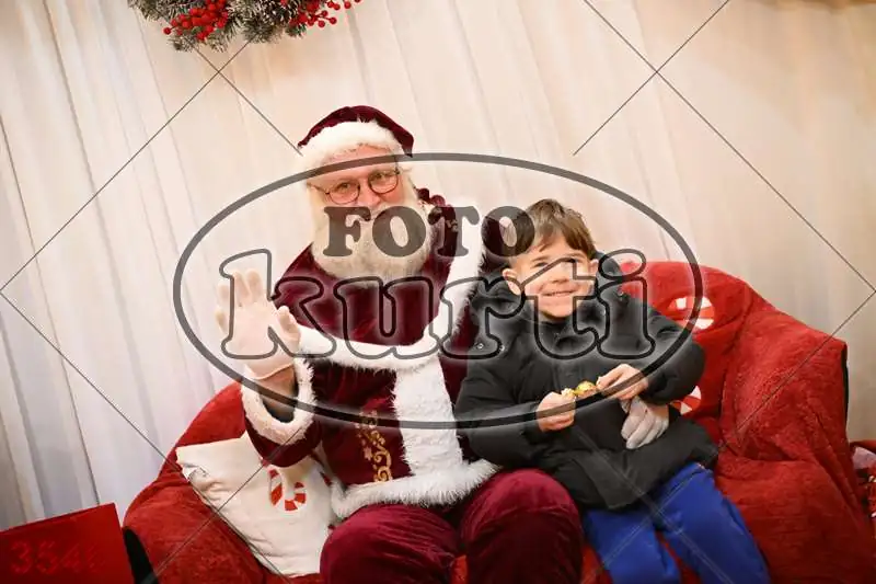 20.12. 15 00 DO 20 00 11 - FotoKurti