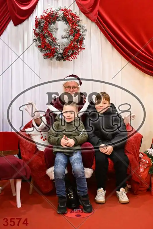 20.12. 15 00 DO 20 00 3 - FotoKurti