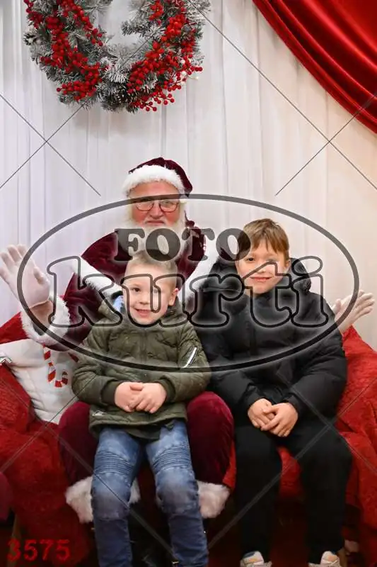 20.12. 15 00 DO 20 00 4 - FotoKurti