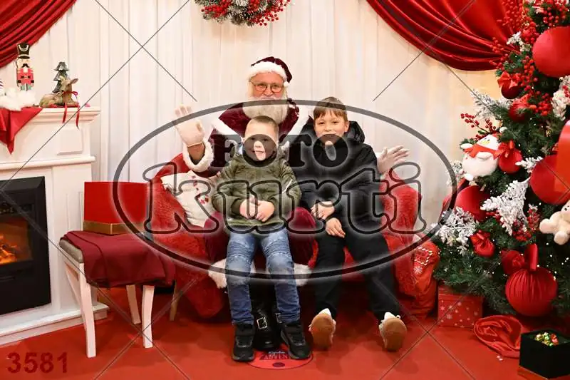 20.12. 15 00 DO 20 00 10 - FotoKurti
